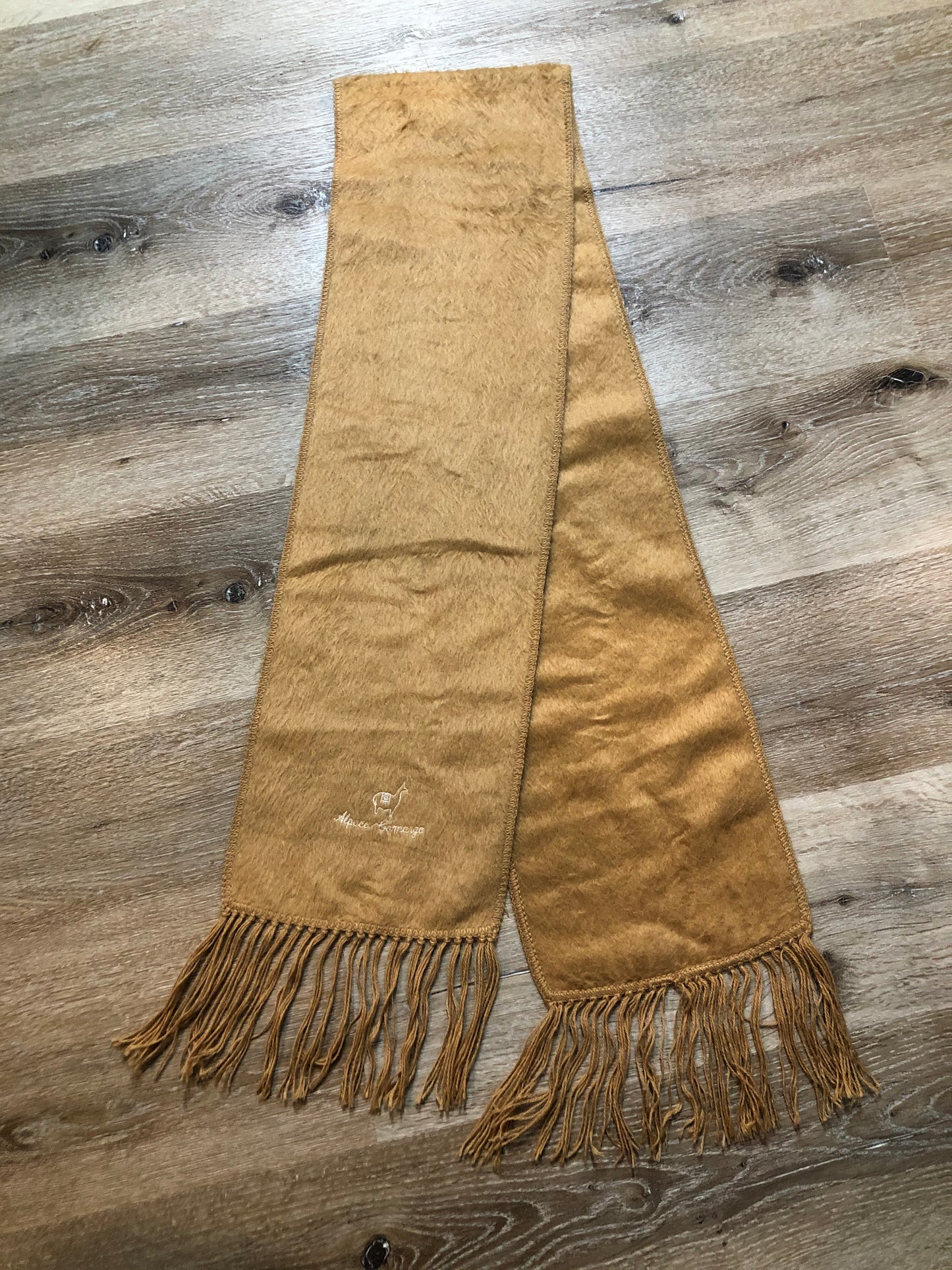 Kingspier Vintage - Alpaca Camargo camel 100% alpaca wool scarf. Made in Peru.