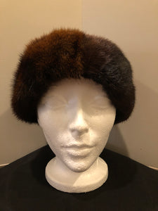 Kingspier Vintage - Vintage Kates Boutique dark brown fur hat. Interior is lined. Made in Canada. Size small.

This hat is in excellent condition.