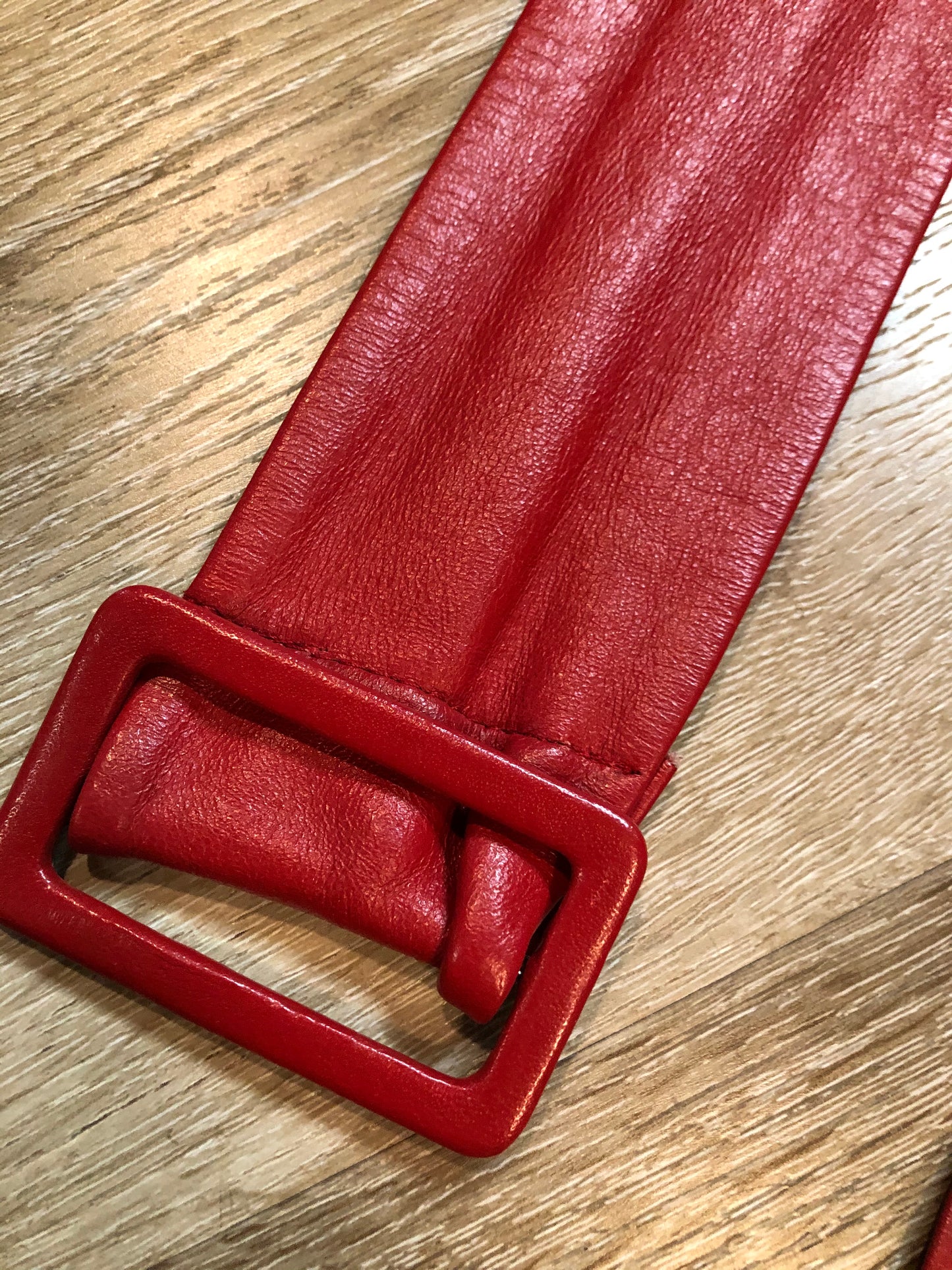 Kingspier Vintage - Vintage 80’s red leather belt.