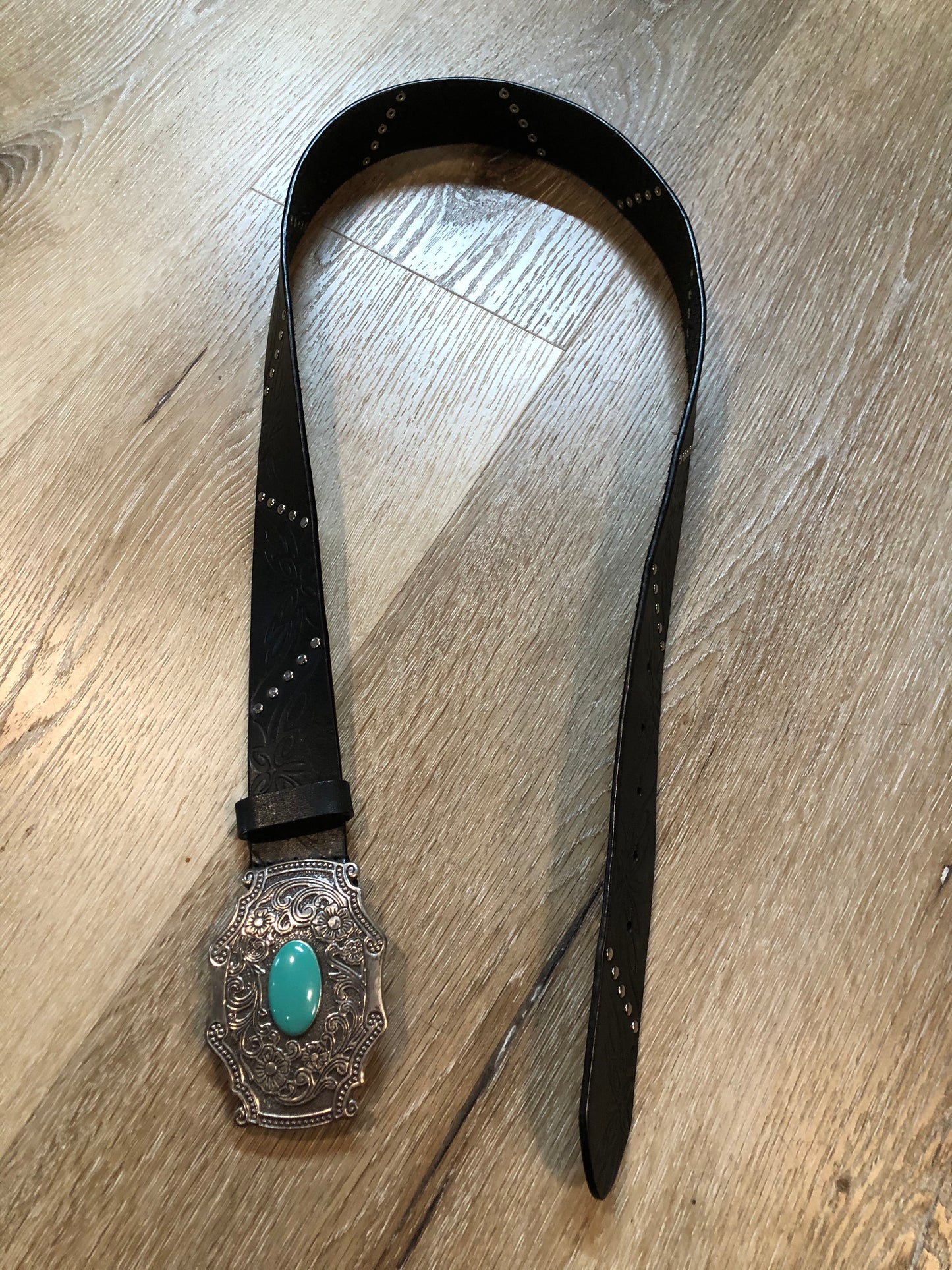 Kingspier Vintage - Black leather belt with butterfly motif tooling and buckle with faux turquoise stone.