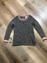 Load image into Gallery viewer, Kingspier Vintage - Roots wool blend crew neck sweater with signature cabin stripe,

Size XS
