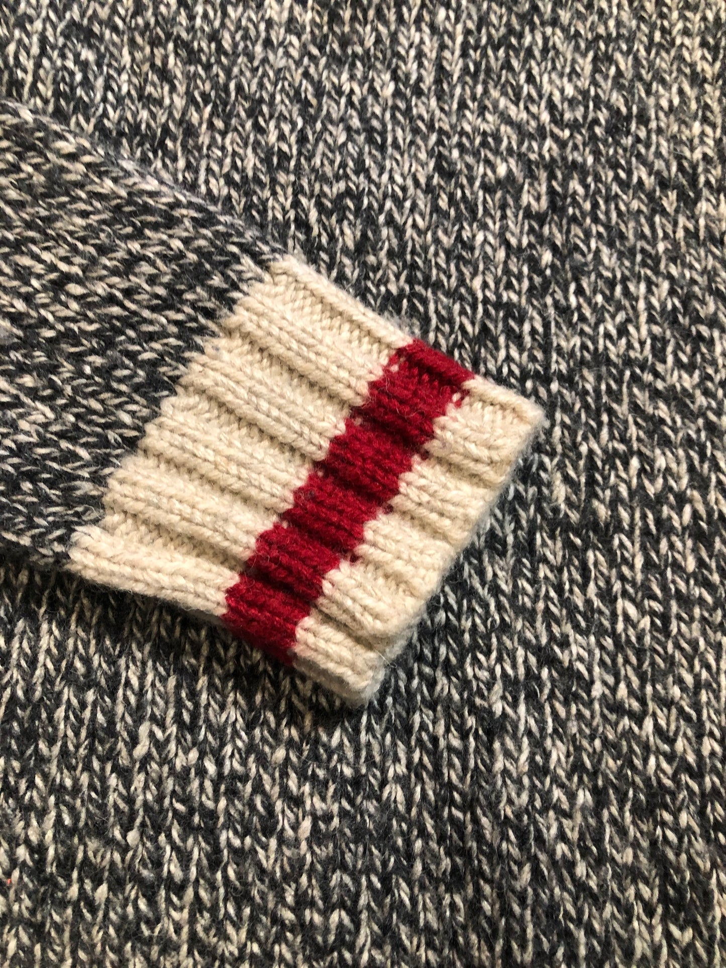 Kingspier Vintage - Roots wool blend crew neck sweater with signature cabin stripe,
Size XS