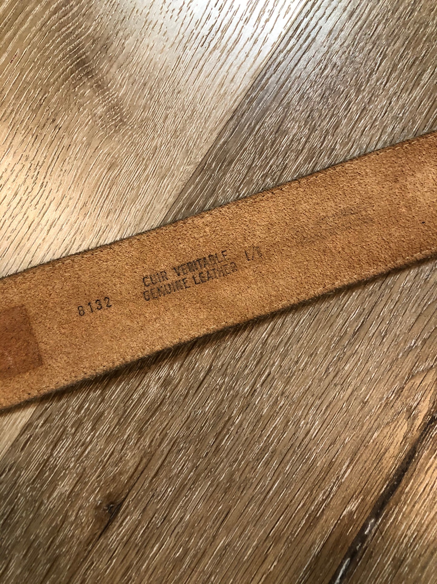 Kingspier Vintage - Black croc-embossed leather belt with brass buckle.