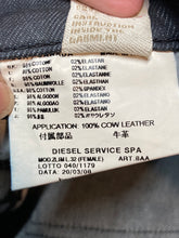 Load image into Gallery viewer, Kingspier Vintage - Diesel Black Denim Jeans - 24”x32”

Size 24

High rise

Skinny leg

Black wash

Stretch denim

98% Cotton/ 2% Elastane

Made in Italy
