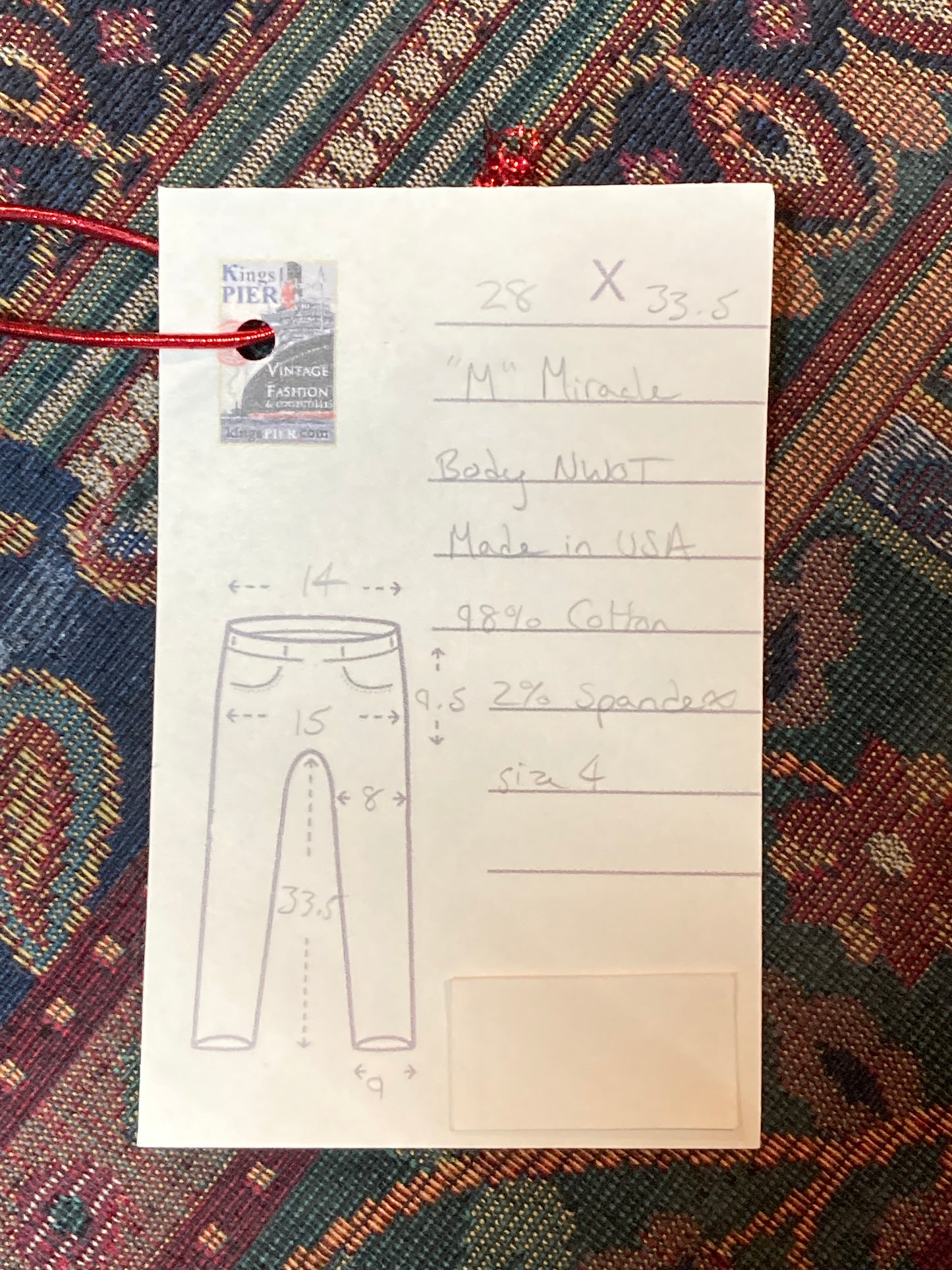 Kingspier Vintage - Miracle Body Denim Jeans - 28”x33.5”
Size 4
Low rise
Flared leg
98% cotton/ 2% Spandex
Made in USA