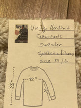Load image into Gallery viewer, Kingspier Vintage - Vintage hand-knit cream coloured crewneck sweater made with synthetic fibers.

Size medium/ large.
