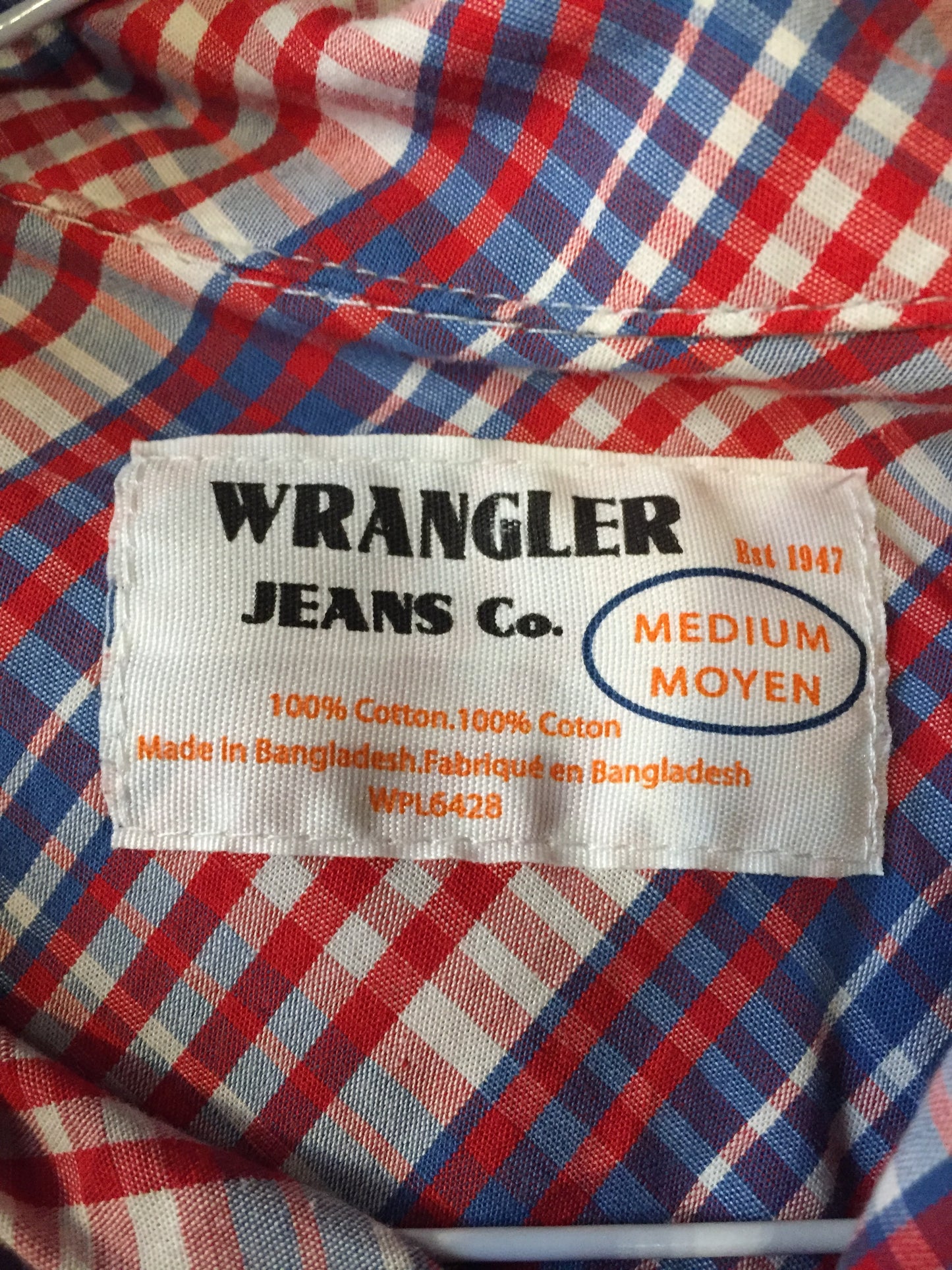 Kingspier Vintage - Wrangler red, white and blue check pattern button up shirt. Mens size medium.