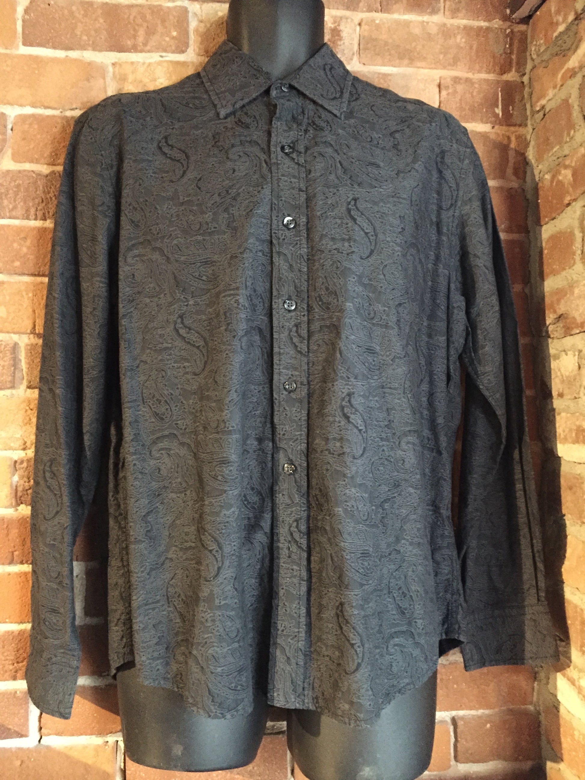 Kingspier Vintage - Tasso Ella grey paisley print. Mens size medium.