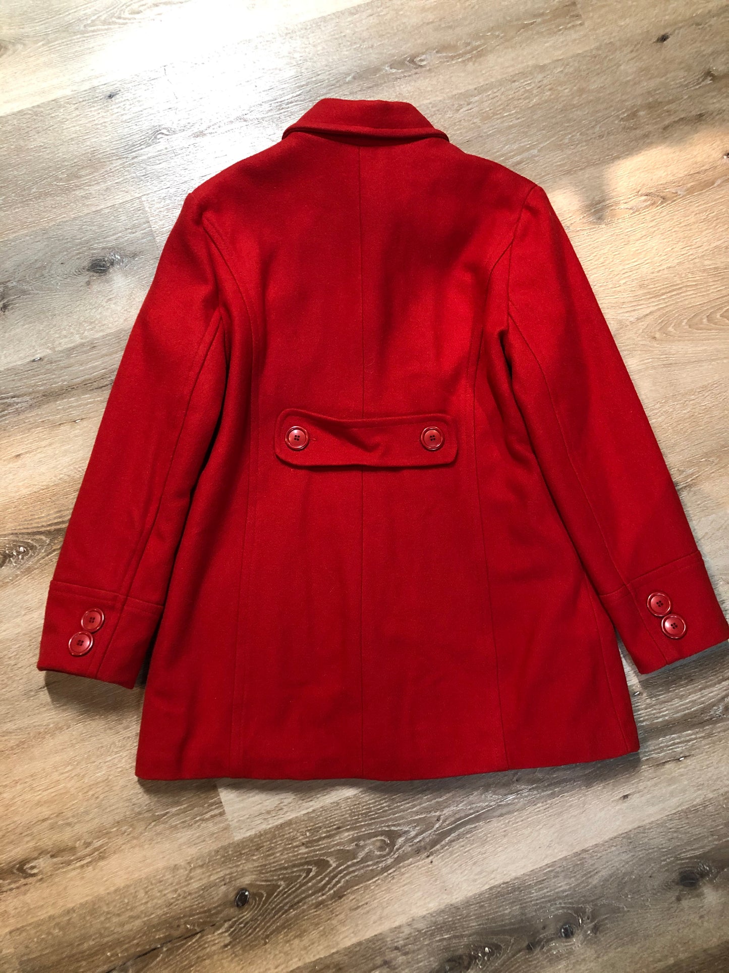 Kingspier Vintage - Jessica wool blend car coat in red with large buttons and patch pockets. Made in Canada. Size 18.