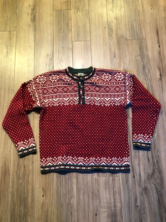 Kingspier Vintage - Vintage L.L.Bean 100% cotton three button pullover sweater in Nordic style.
Size medium.