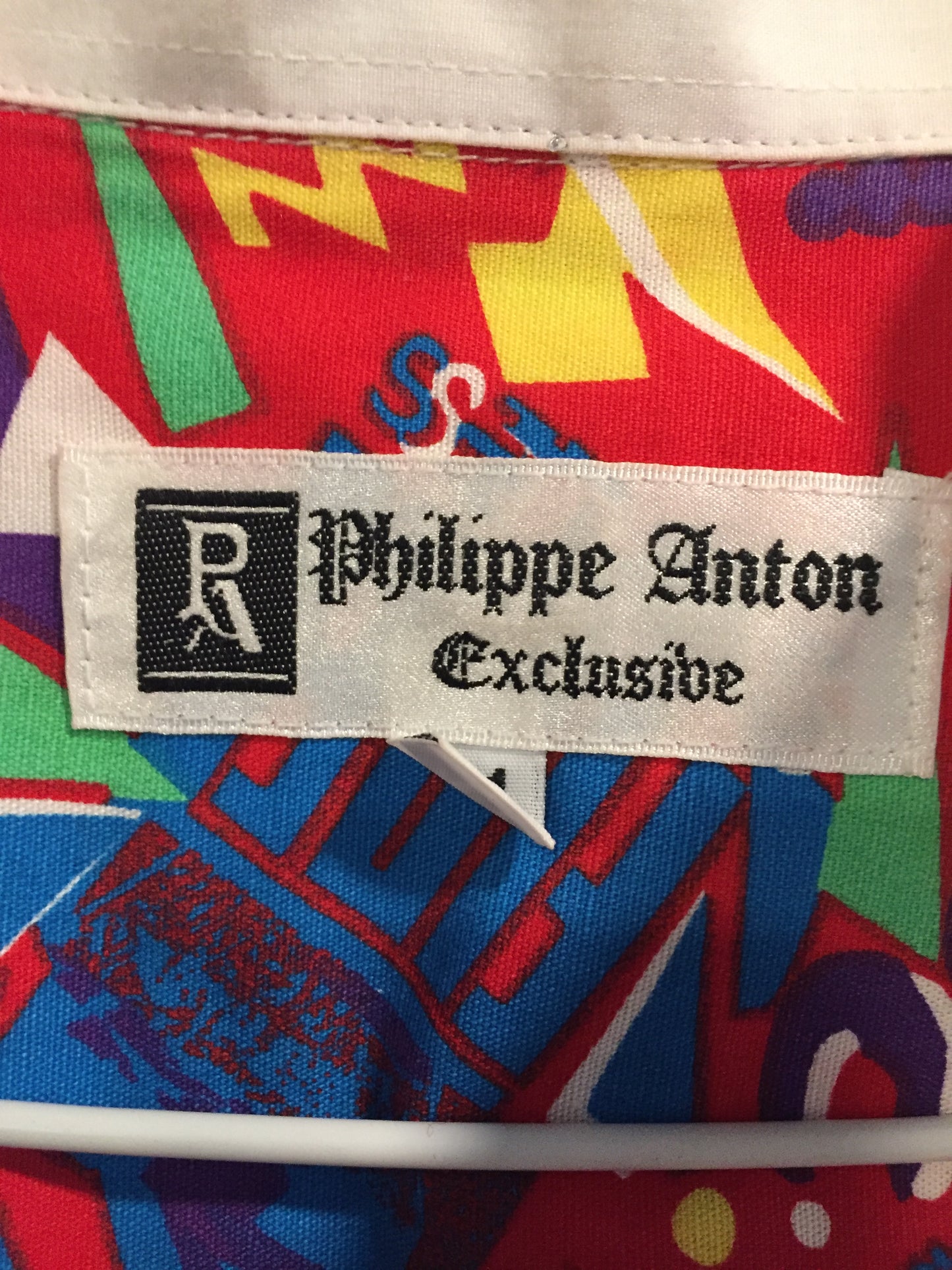 Kingspier Vintage - Vintage Philippe Anton Tuxedo White and Multi-Coloured Design Made in Australia. Cotton blend. Mens size 41.