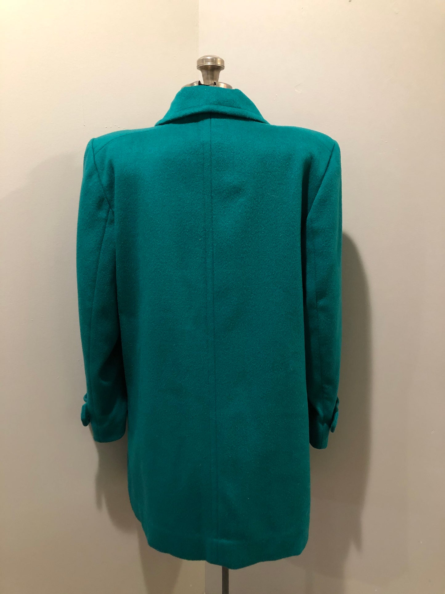 Kingspier Vintage - London Fog teal green 100% wool car coat with large filigree button closures and patch pockets. Size large.