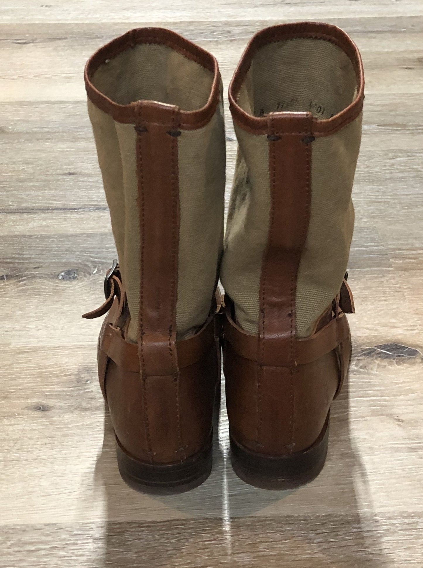 Kingspier Vintage - Frye slouchy canvas and leather boot with harness detail leather sole.
Size 7 women’s