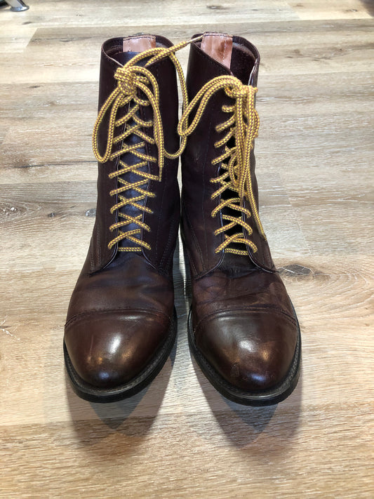 Kingspier Vintage - Dark Brown 10 eyelet lace up boot with suede lining.
Size 11.5 men’s