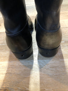 Kingspier Vintage - Vintage black pull on riding boots.

Size 9 men’s 
