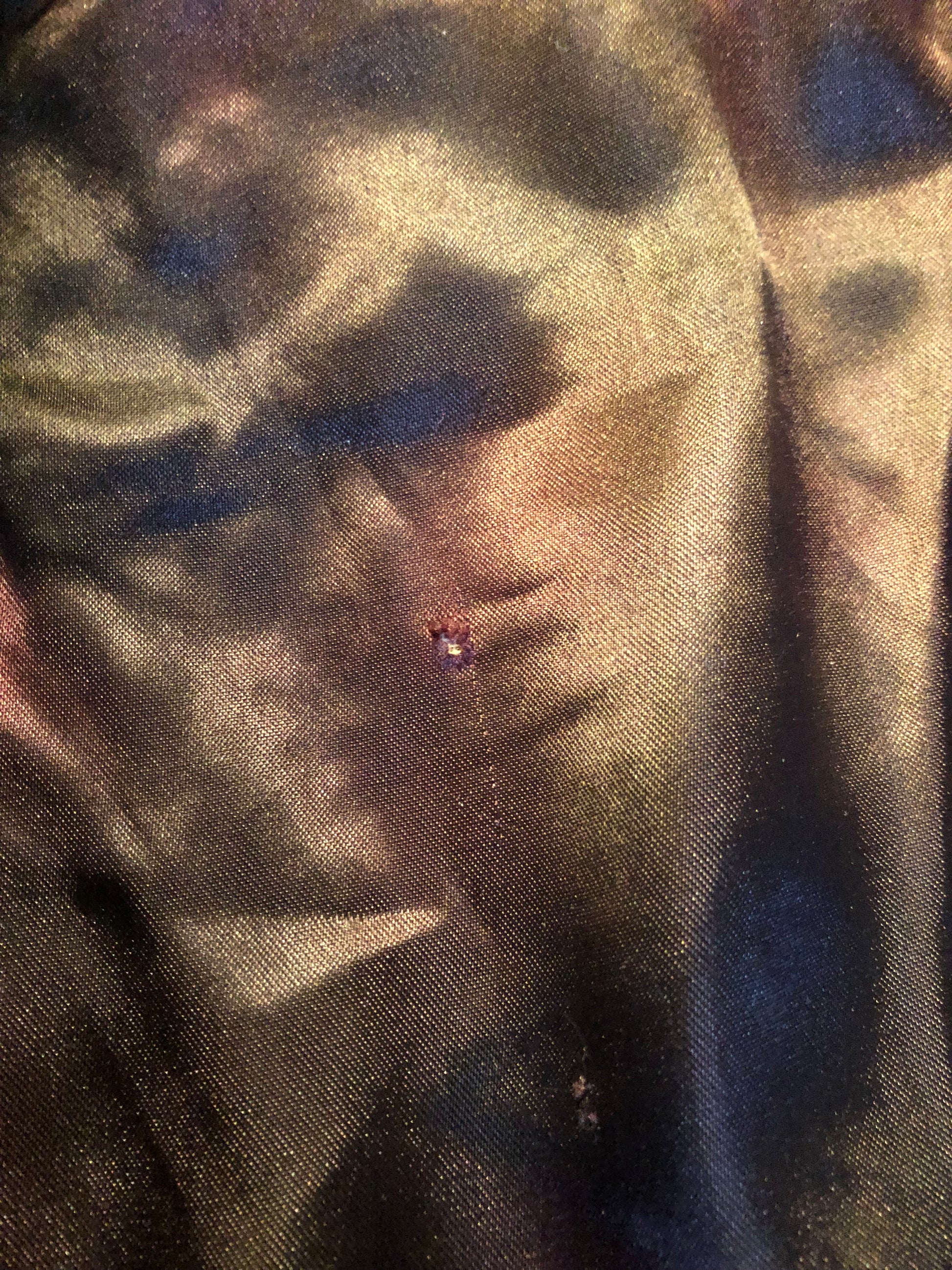 Kingspier Vintage - Vintage fur coat with hook and eye clasps, pockets and satin lining,
No labels.