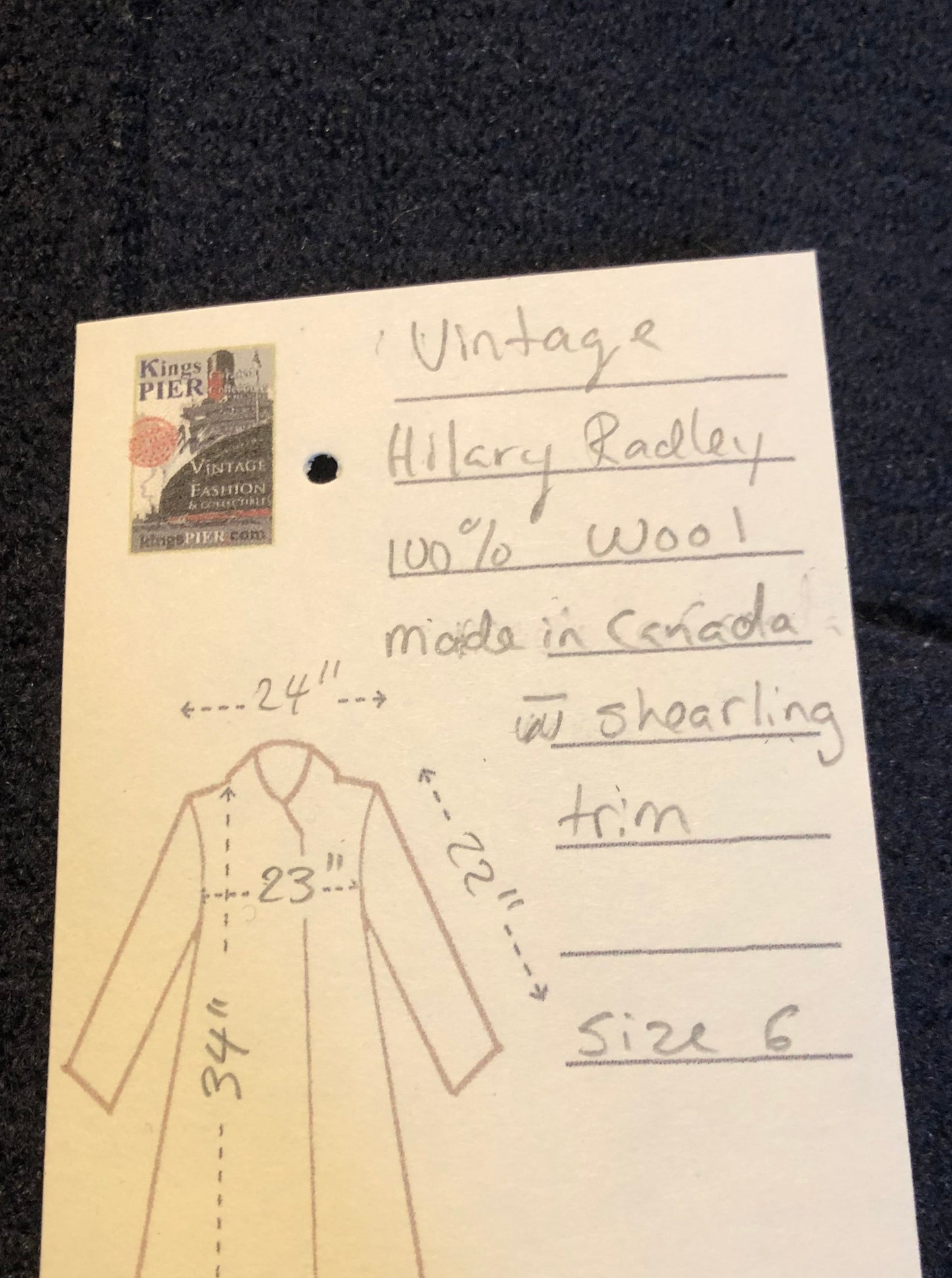 Kingspier Vintage - Vintage Hilary Radley 100% wool coat with shearling trim collar and cuffs, button closures and patch pockets.
Made in Canada.
Size 6.