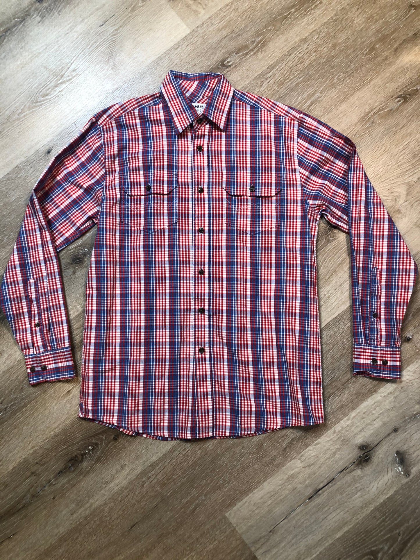 Kingspier Vintage - Wrangler red, white and blue check pattern button up shirt. Mens size medium.