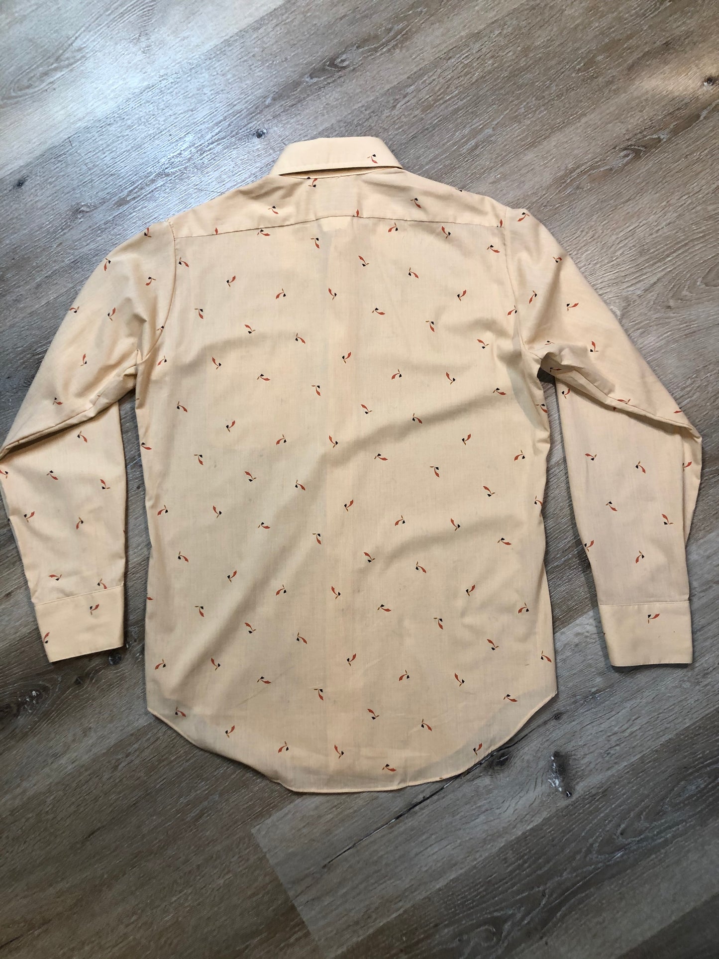 Kingspier Vintage - Vintage Arrow button up shirt in salmon, black, mustard and orange design. Made in Canada. Mens size medium.