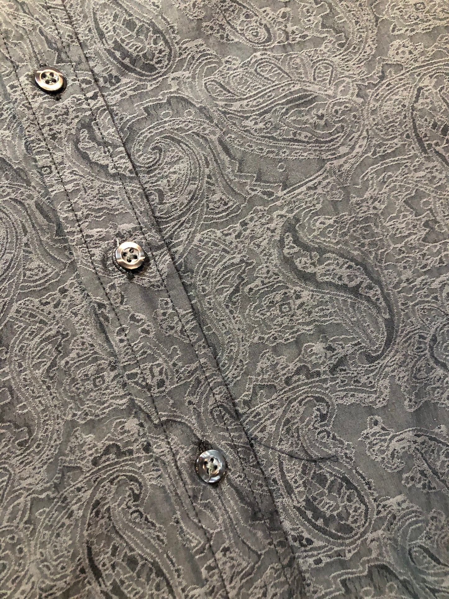 Kingspier Vintage - Tasso Ella grey paisley print. Mens size medium.