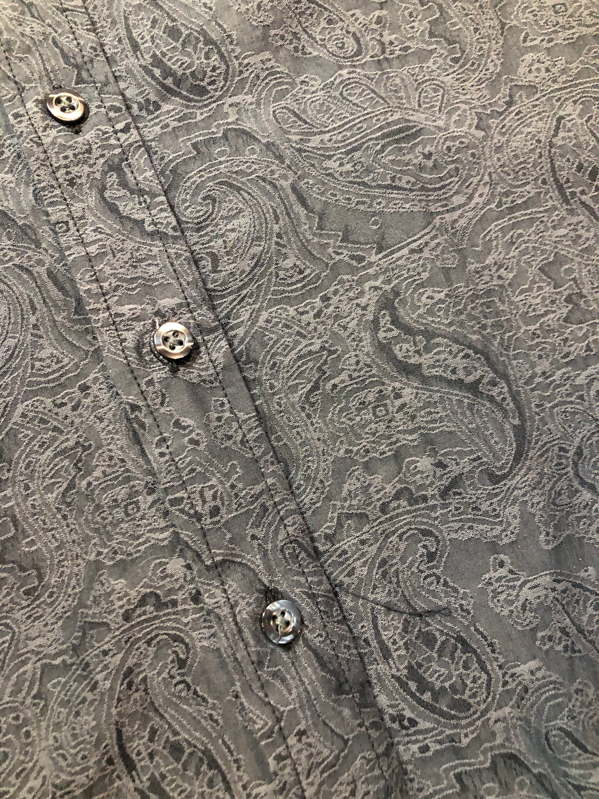 Kingspier Vintage - Tasso Ella grey paisley print. Mens size medium.