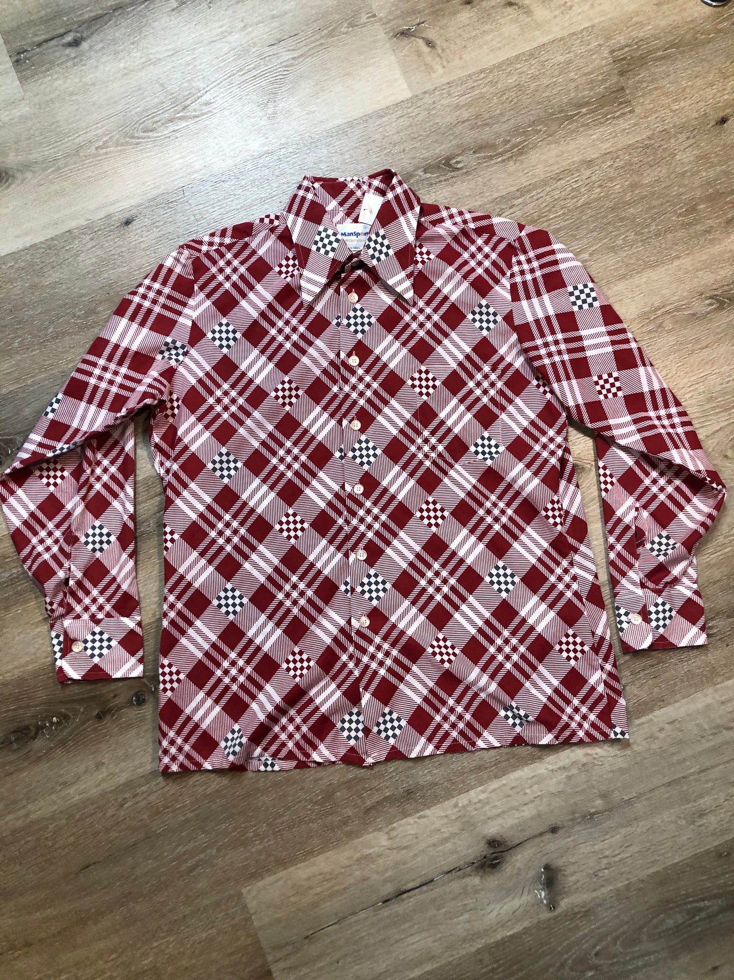 Kingspier Vintage - Mansport red, white and black checkerboard/ stripe and diamond pattern button up shirt. Cotton blend shirt. Mens size large.