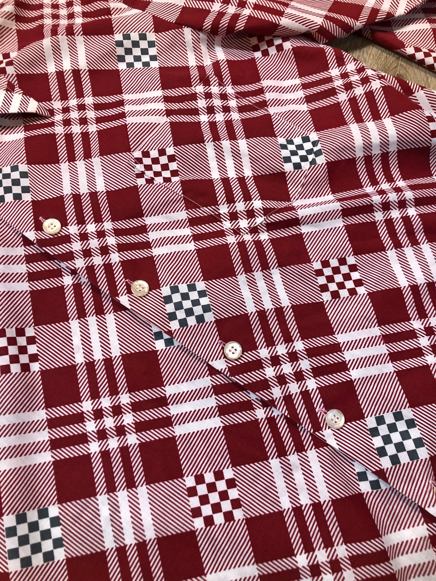 Kingspier Vintage - Mansport red, white and black checkerboard/ stripe and diamond pattern button up shirt. Cotton blend shirt. Mens size large.