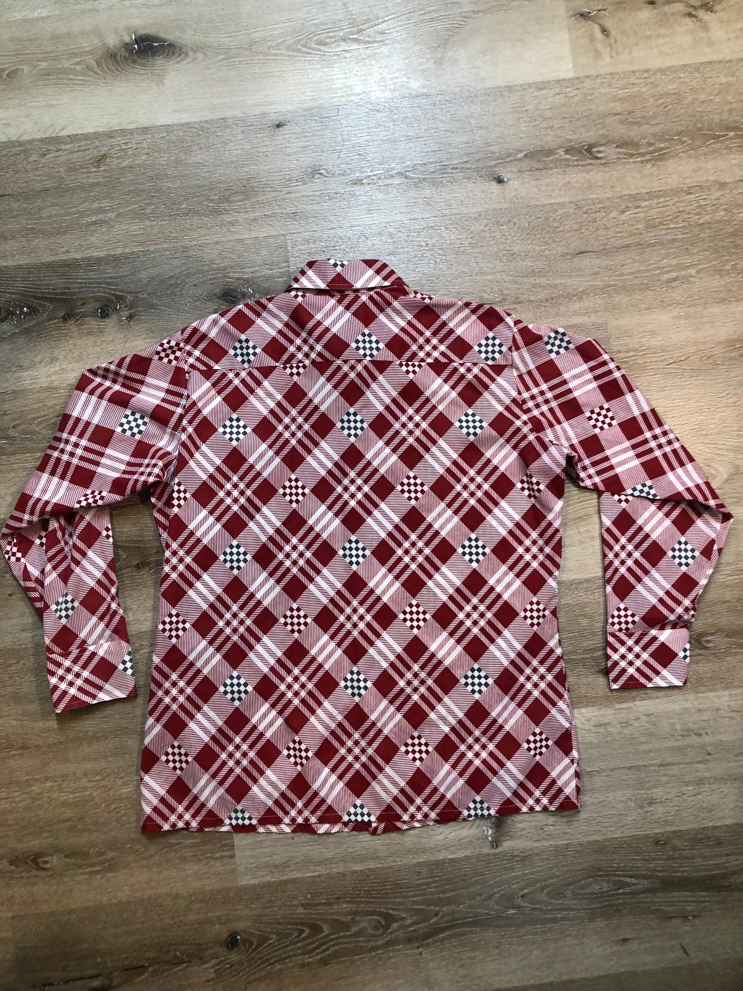 Kingspier Vintage - Mansport red, white and black checkerboard/ stripe and diamond pattern button up shirt. Cotton blend shirt. Mens size large.