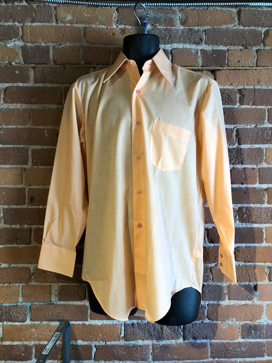 Kingspier Vintage - Vintage Gemini salmon button up shirt. Size large mens.