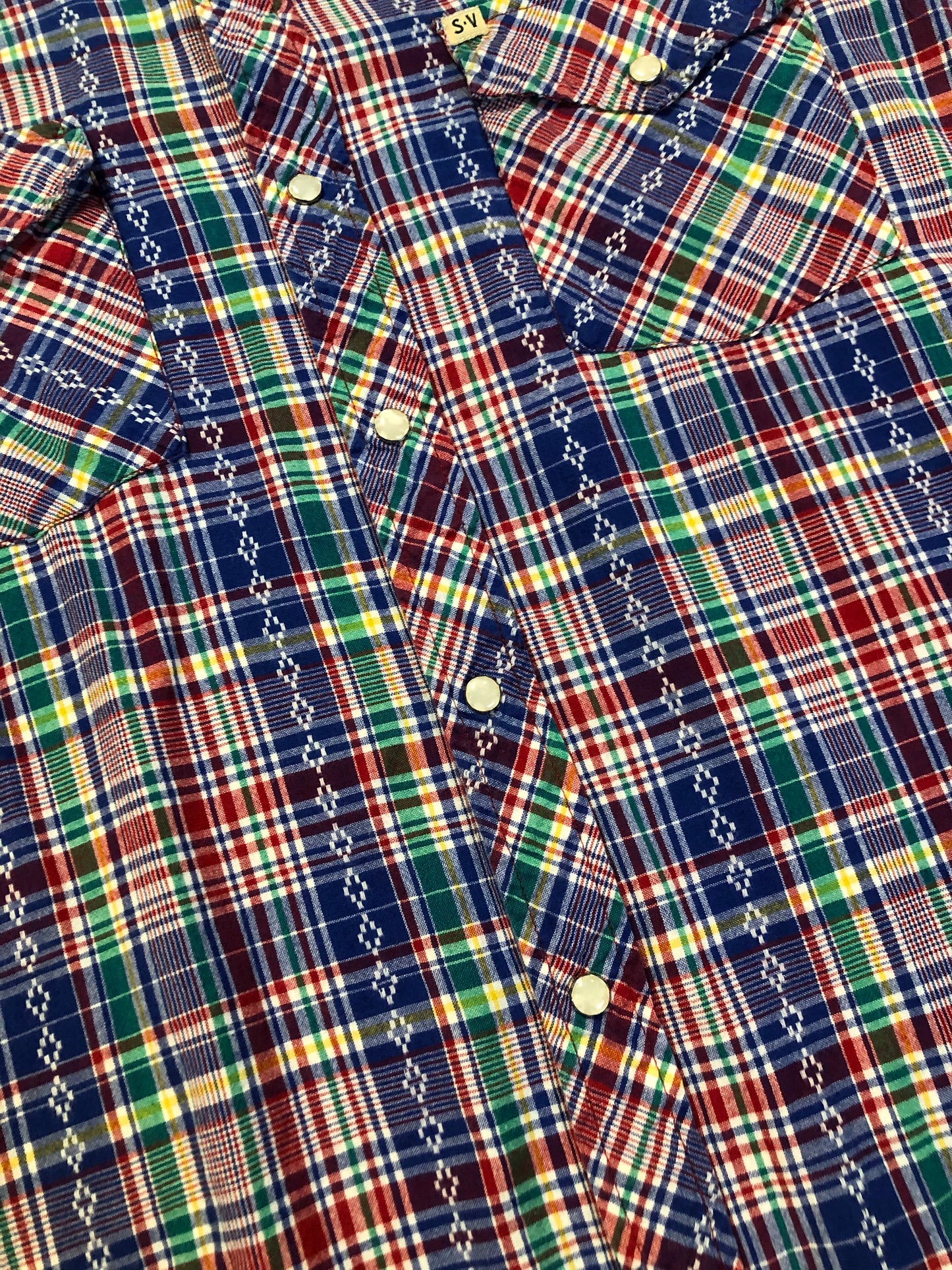 Kingspier Vintage - Salt Valley western style button up shirt with snap closures in blue, red, green and yellow plaid. Size XL mens.