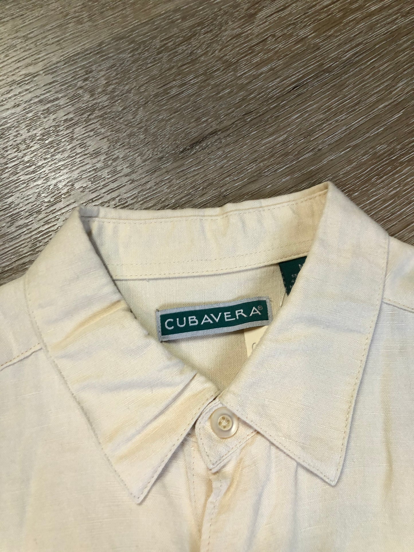 Kingspier Vintage - Cubavera Bridge white and blue short sleeve bowling shirt. Linen blend. Size medium mens.