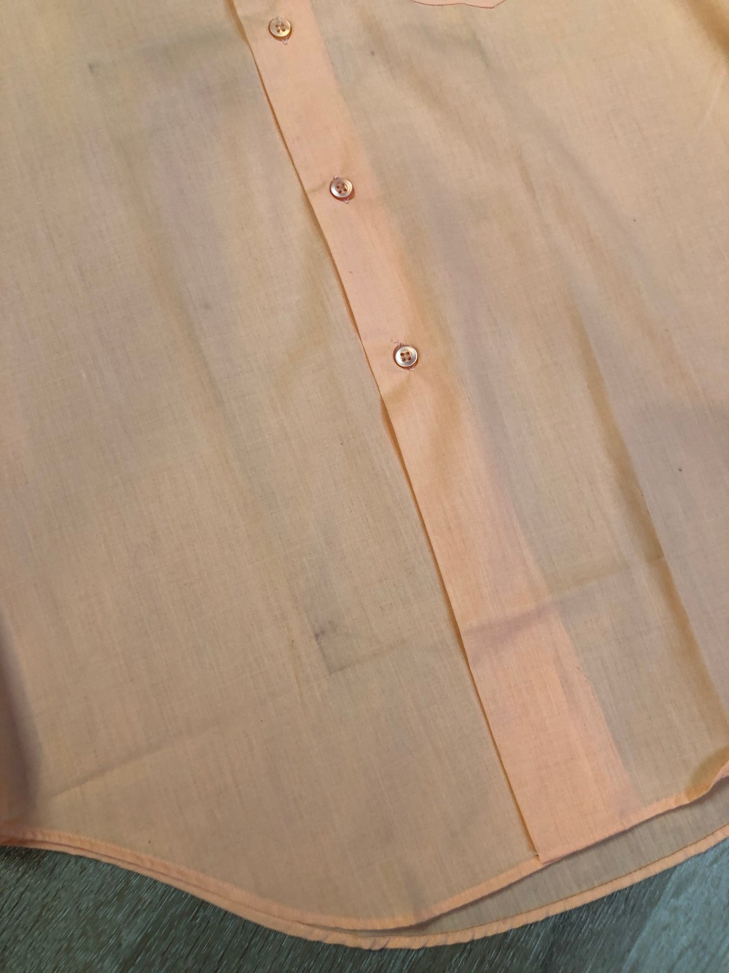 Kingspier Vintage - Vintage Gemini salmon button up shirt. Size large mens.
