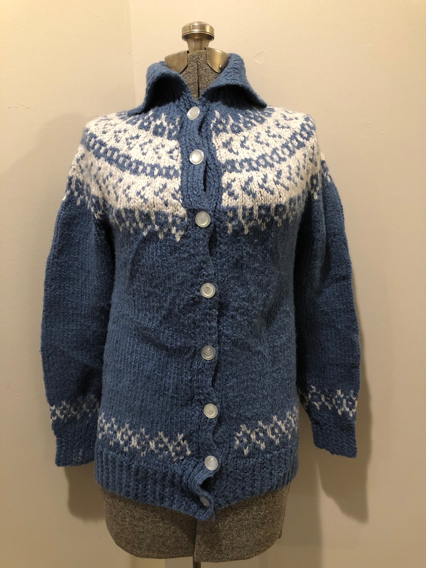 Kingspier Vintage - Hand Knit acrylic blue and white Lopi style button up cardigan. Size small.