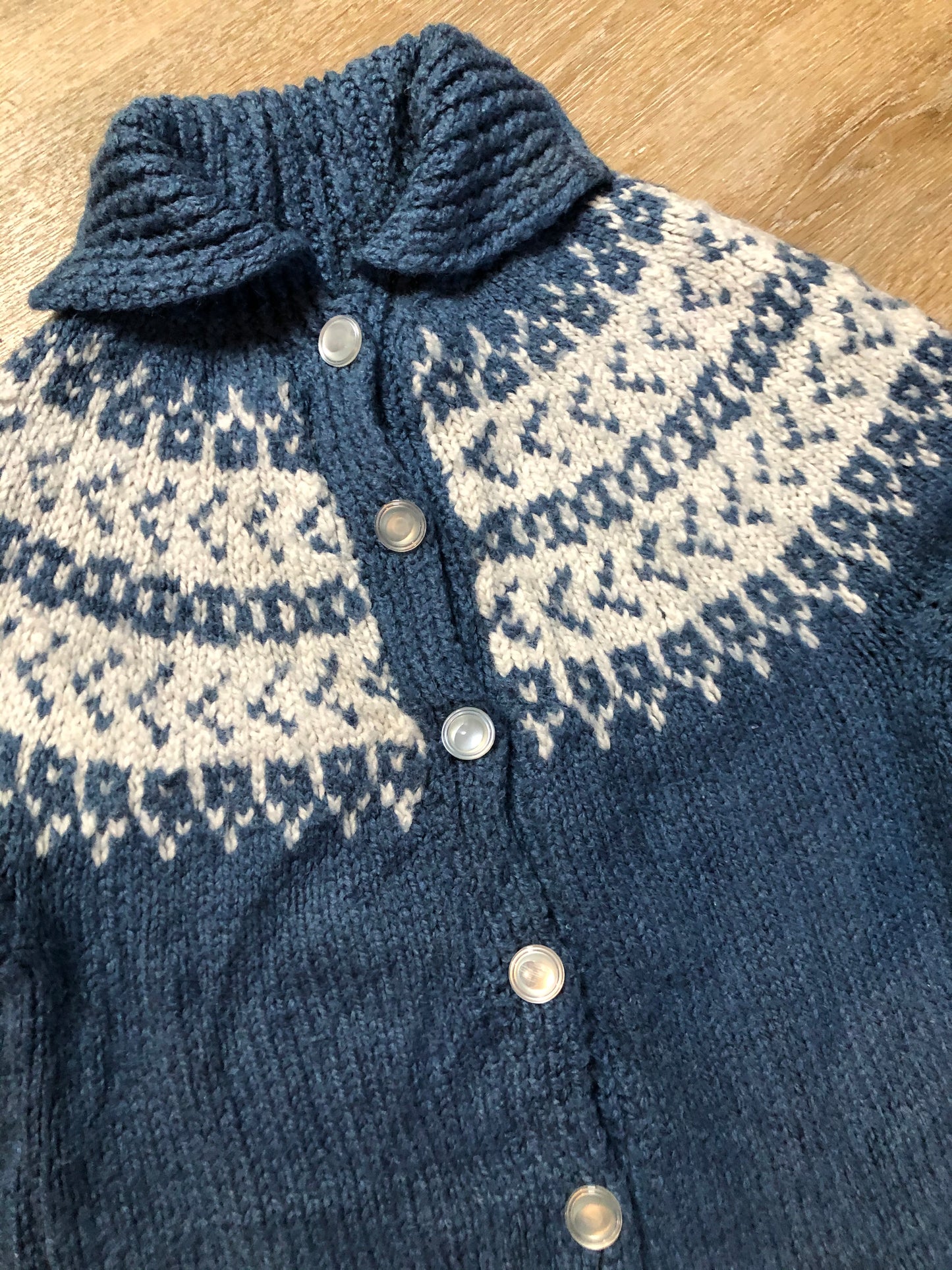 Kingspier Vintage - Hand Knit acrylic blue and white Lopi style button up cardigan. Size small.