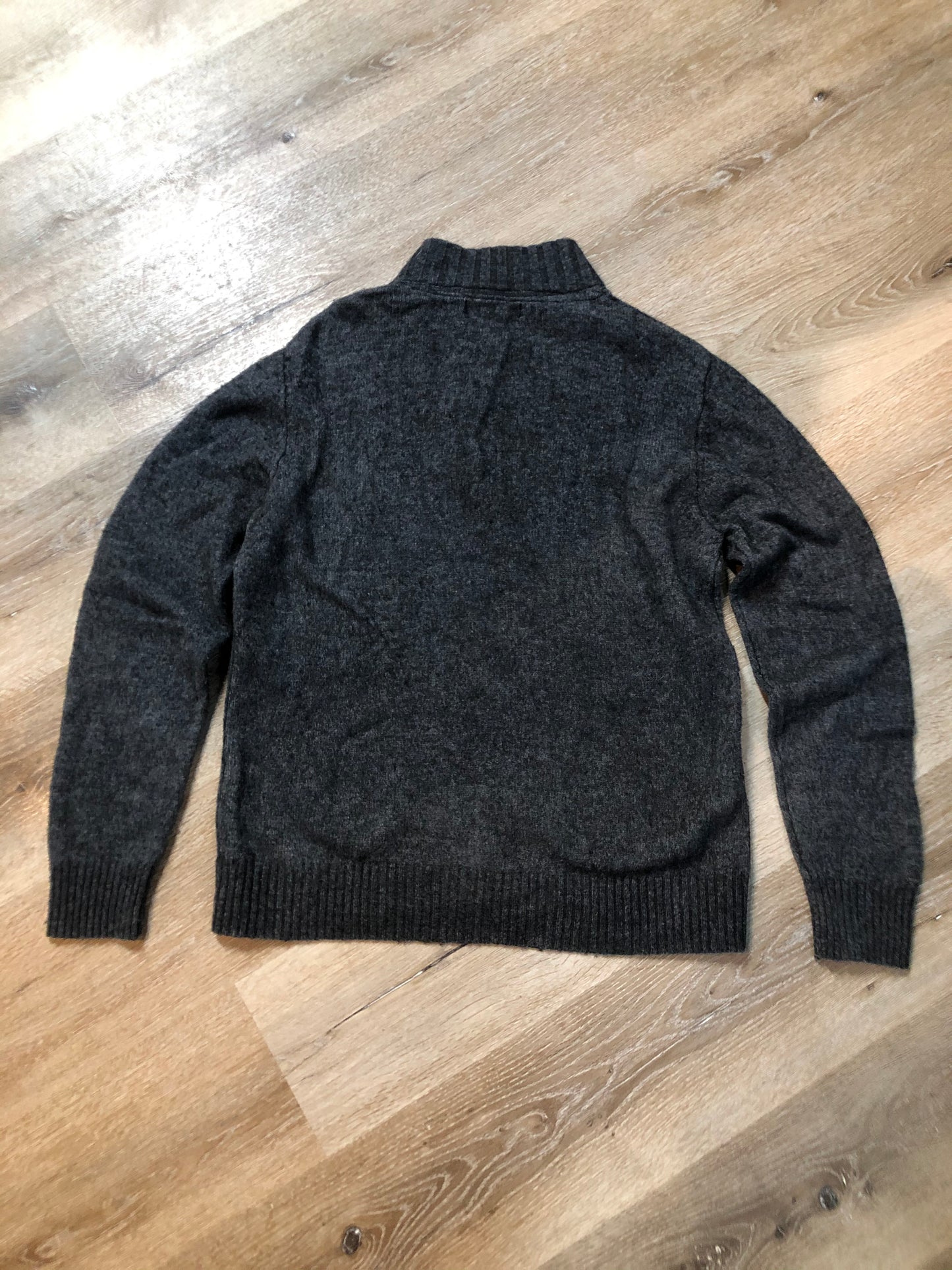 Kingspier Vintage - Savile Row Company 50% lambswool blend quarter zip sweater in grey. Size large.