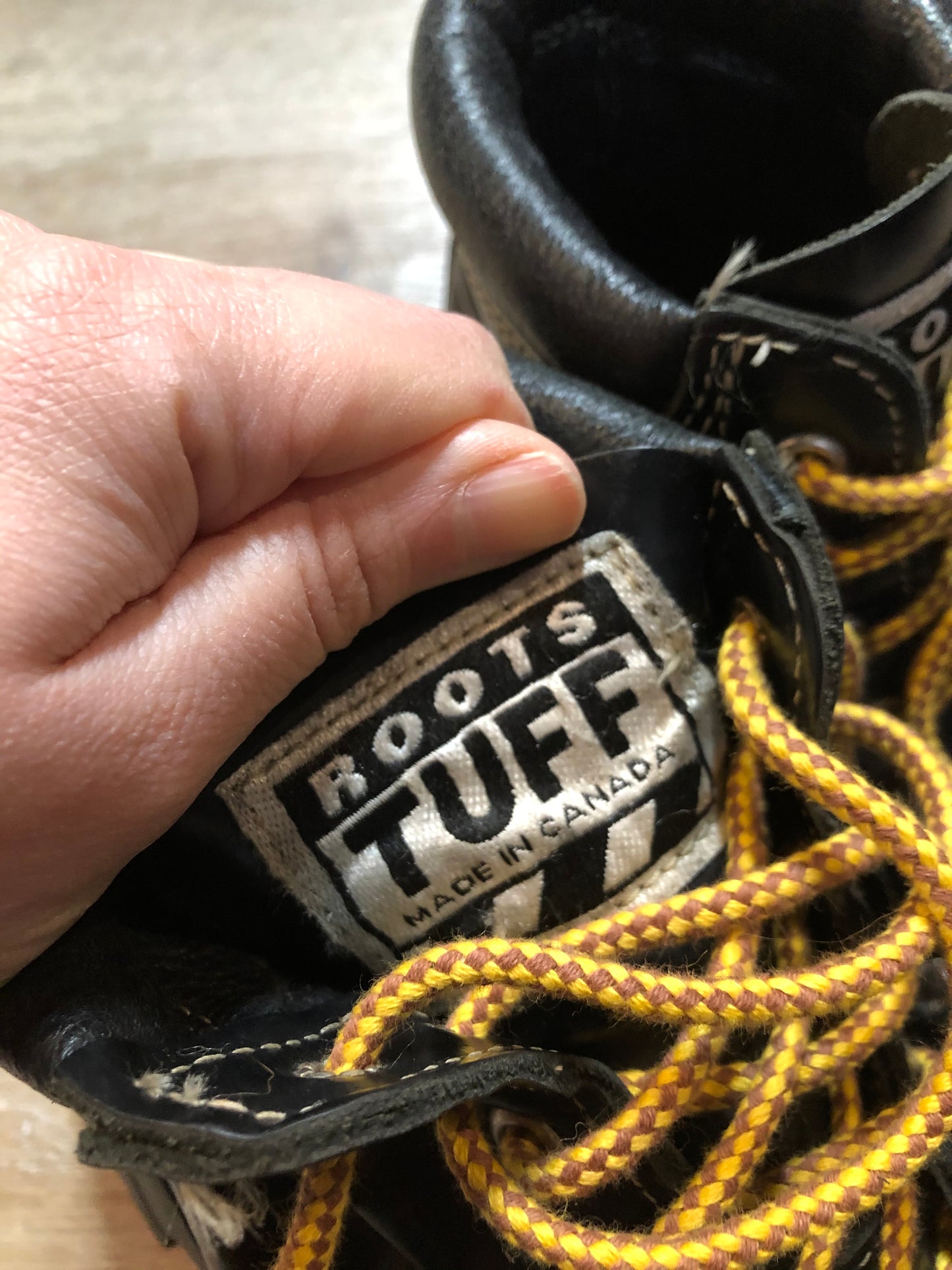 Kingspier Vintage - Roots Tuff hiking boots in black smooth leather with padded ankle and thick sole. Made in Canada.
Size 7.5 womens
The uppers and soles are in excellent condition with some minor wear."