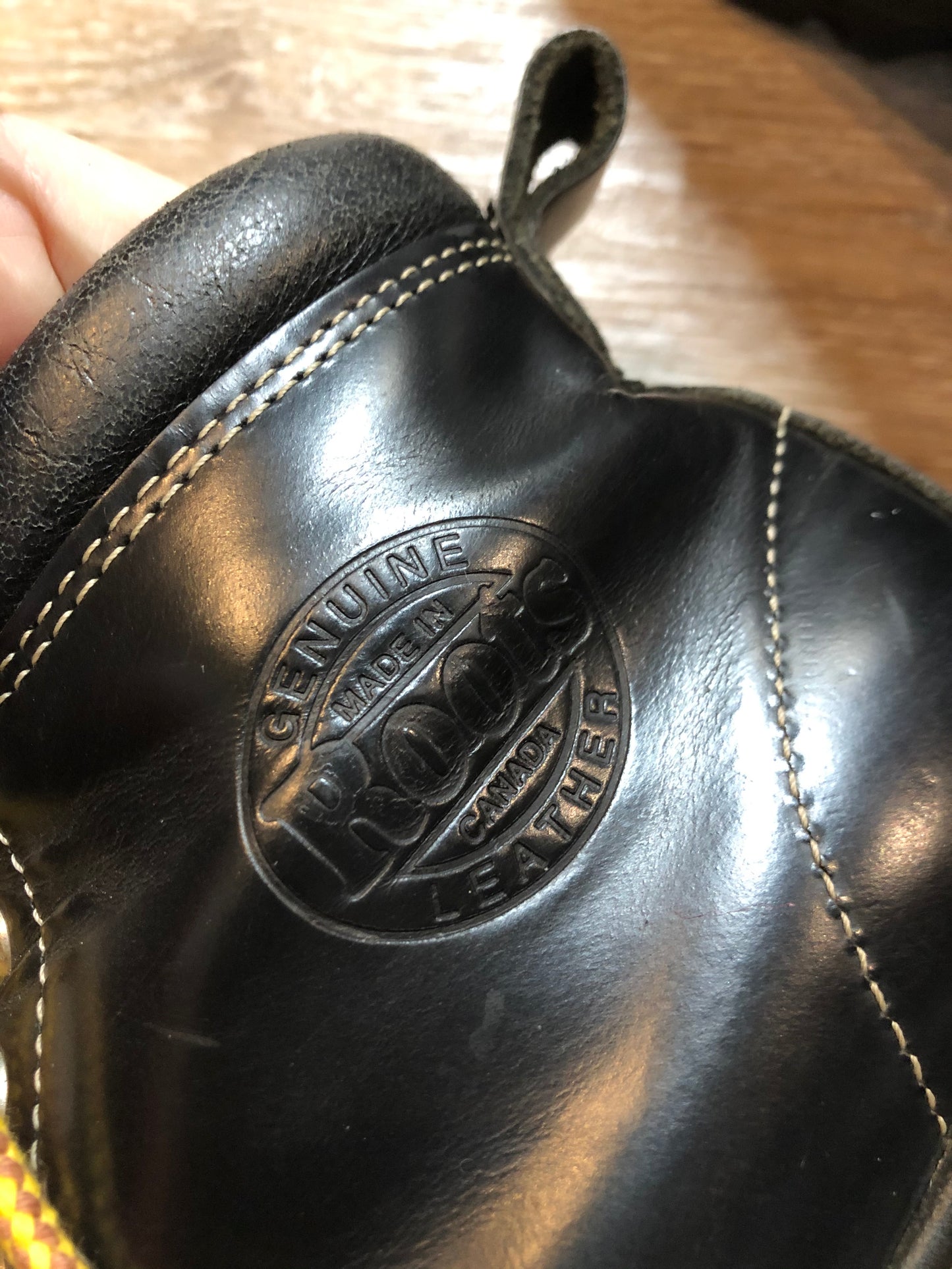 Kingspier Vintage - Roots Tuff hiking boots in black smooth leather with padded ankle and thick sole. Made in Canada.
Size 7.5 womens
The uppers and soles are in excellent condition with some minor wear."