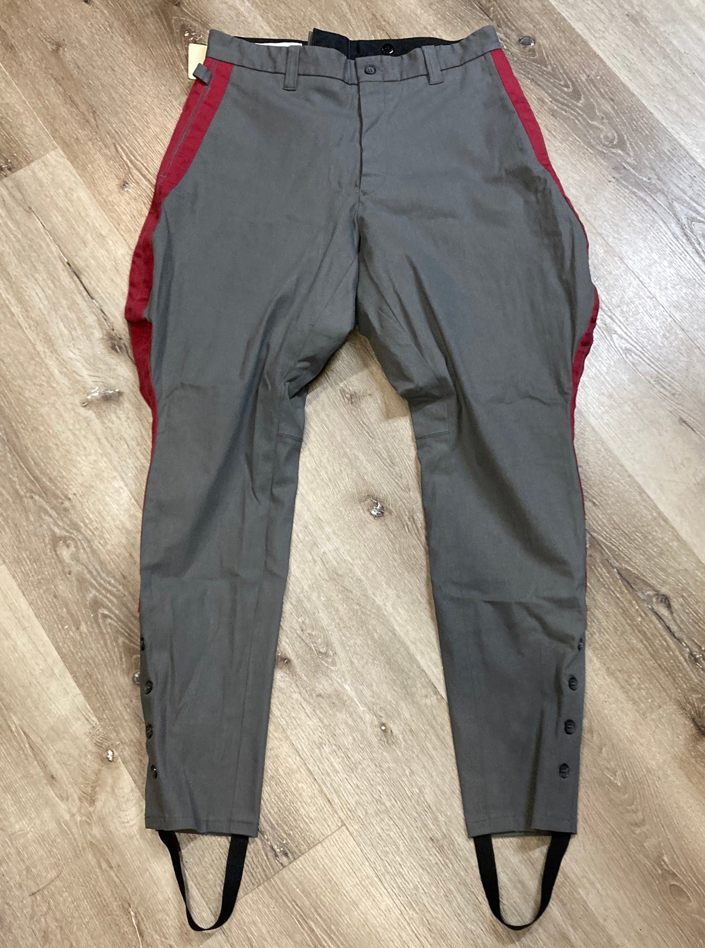 Kingspier Vintage - Claymore Clothes Jodhpurs - 34”x32”
Movie wardrobe from “Man in the High Castle” for the “commander”
Button fly
Button calf
Suspender buttons
Gusset crotch