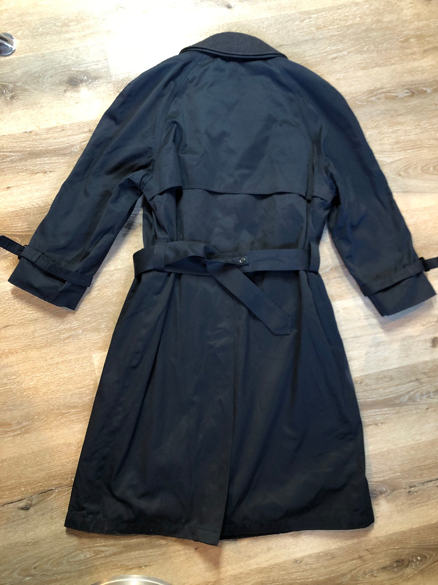 Kingspier Vintage - Hart Schaffner Marx Navy Blue Barrington Trench Coat with Wool Lining40R