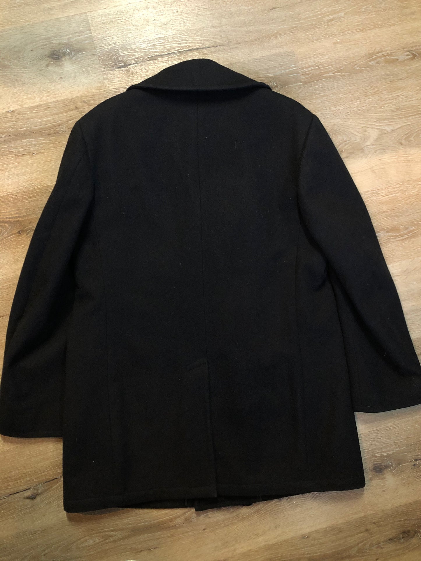 Kingspier Vintage - Vintage Quarterdeck Collection Authentic US Navy Wool Pea Coat. Made in USA