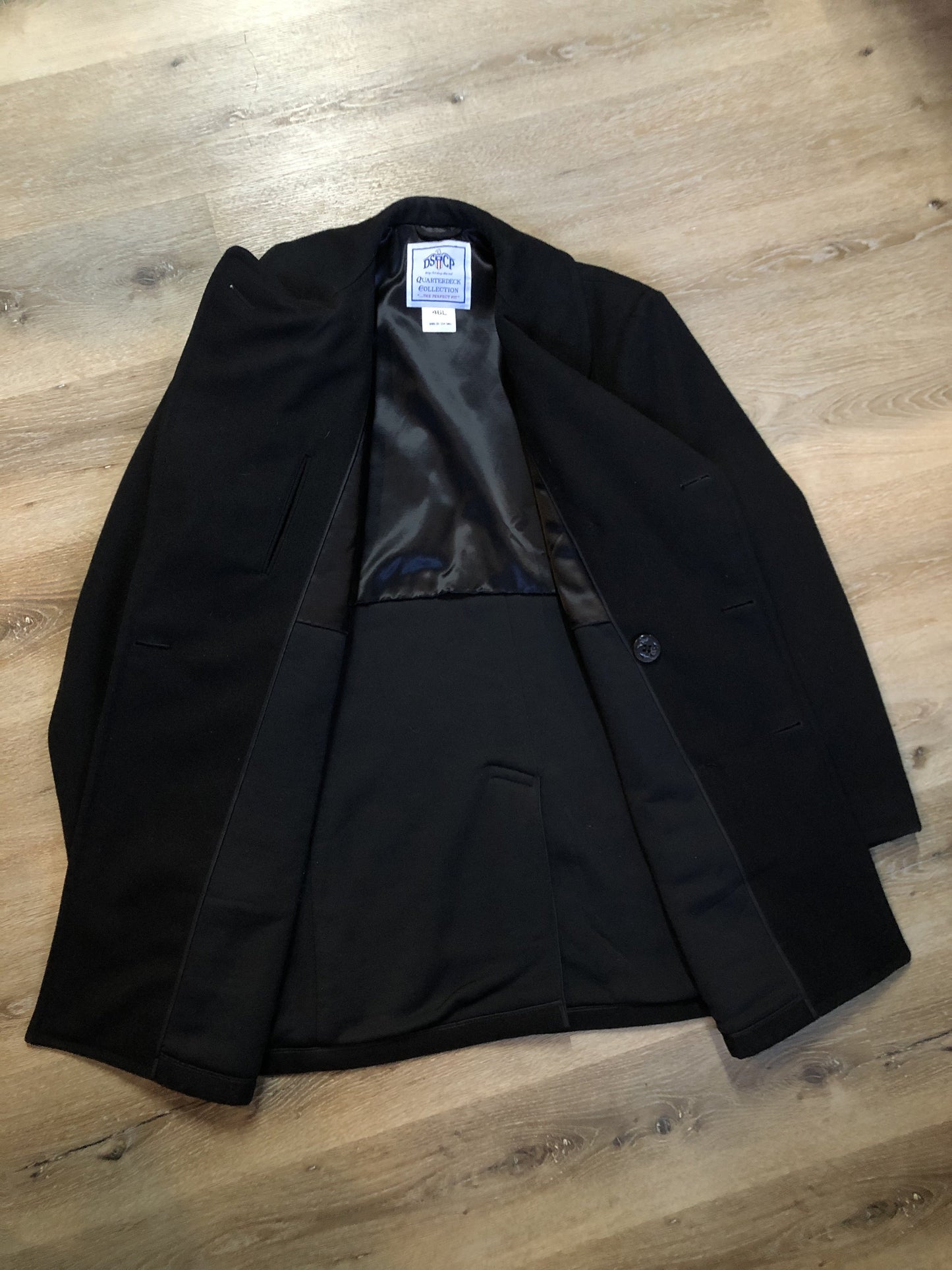 Kingspier Vintage - Vintage Quarterdeck Collection Authentic US Navy Wool Pea Coat. Made in USA