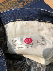 Kingspier Vintage - G&K Services Denim Work Jeans - 37”x34”

100% cotton

Made in Kenya