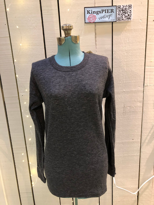 Stanfield''s deadstock duofold / layered base layer shirt.
50% Polyester, 25% Merino Wool, 25% Cotton
Made in Nova Scotia, Canada.