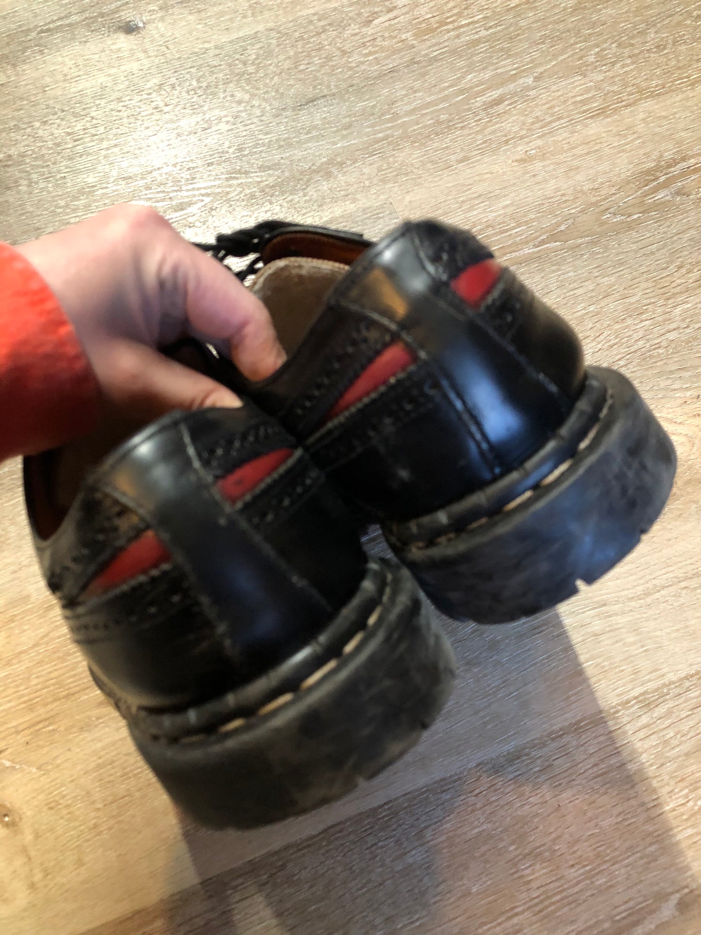 Doc Martens vintage black and red brogue style shoe with gripfast soles and steel toe.
Size 11.5 US Mens
*Shoes are in great condition.