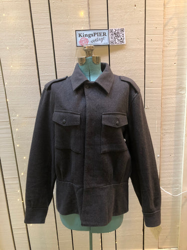 Kingspier Vintage - Vintage Finnish military issue 80% wool blend jacket.
