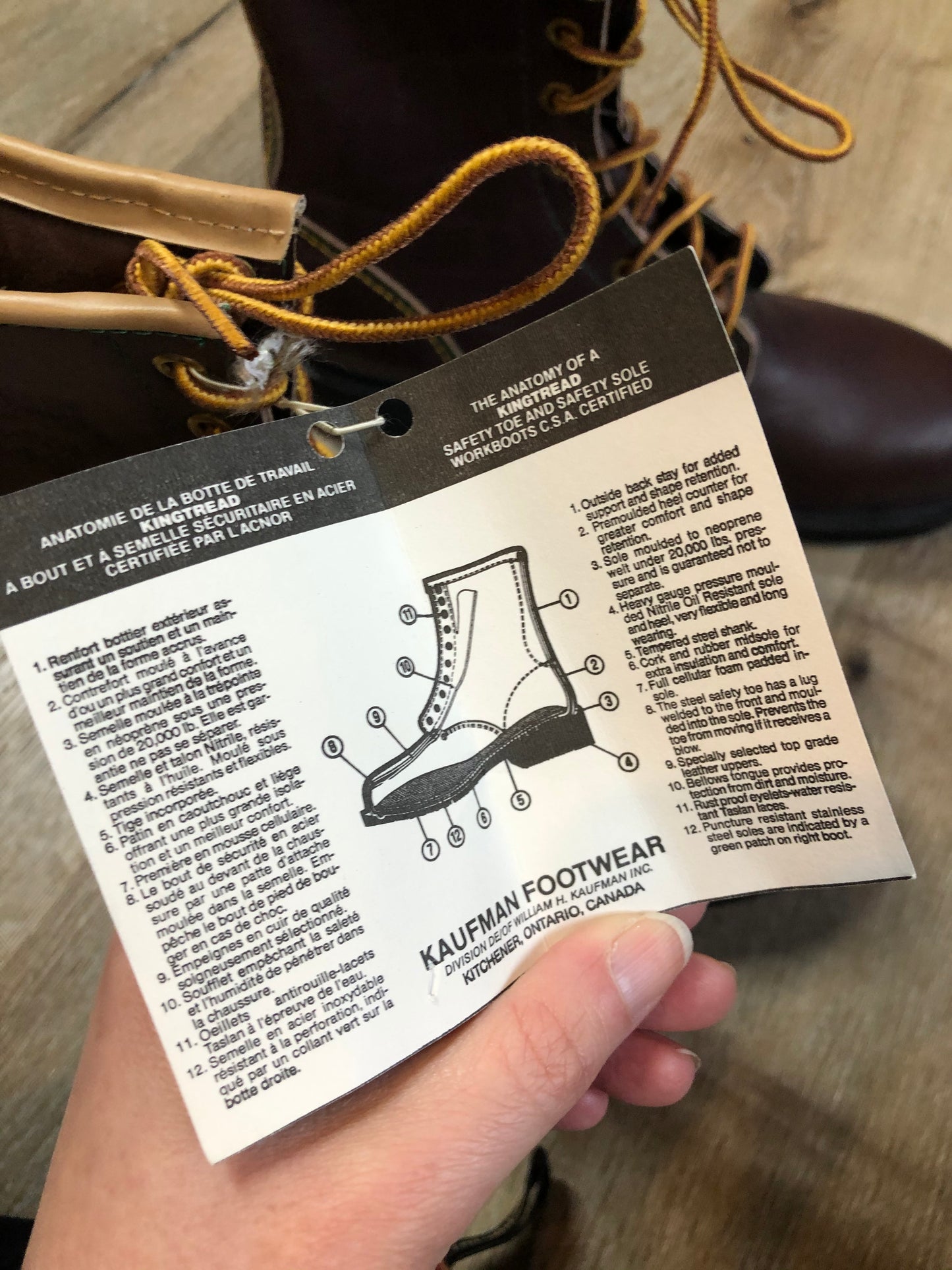Vintage Kingtreads CSA approved 9 eyelet lace up work boots by Kaufman Footwear in brown with steel toe and steel plate insole to protect against injury, and oil resistant outsole. Made in Canada.
Size 7 Mens
The uppers and soles are in excellent condition. NWT.