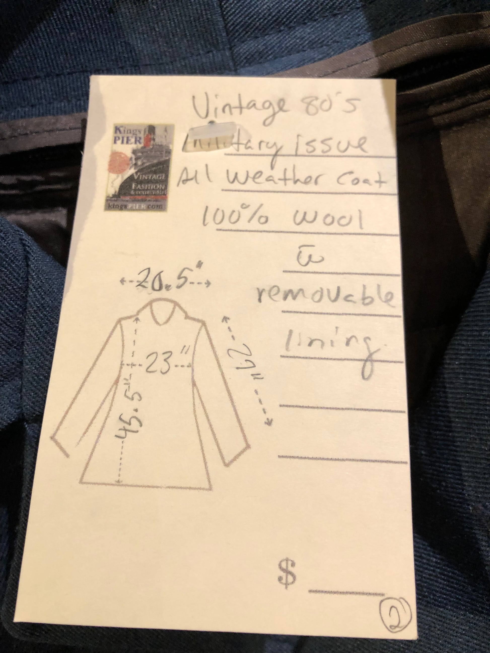 Kingspier Vintage - Vintage 90s Canadian Military Issue blue 100% wool all weather coat with removable quilted lining, button closures and two front pockets.
Made by Canadian Sportswear LTD.