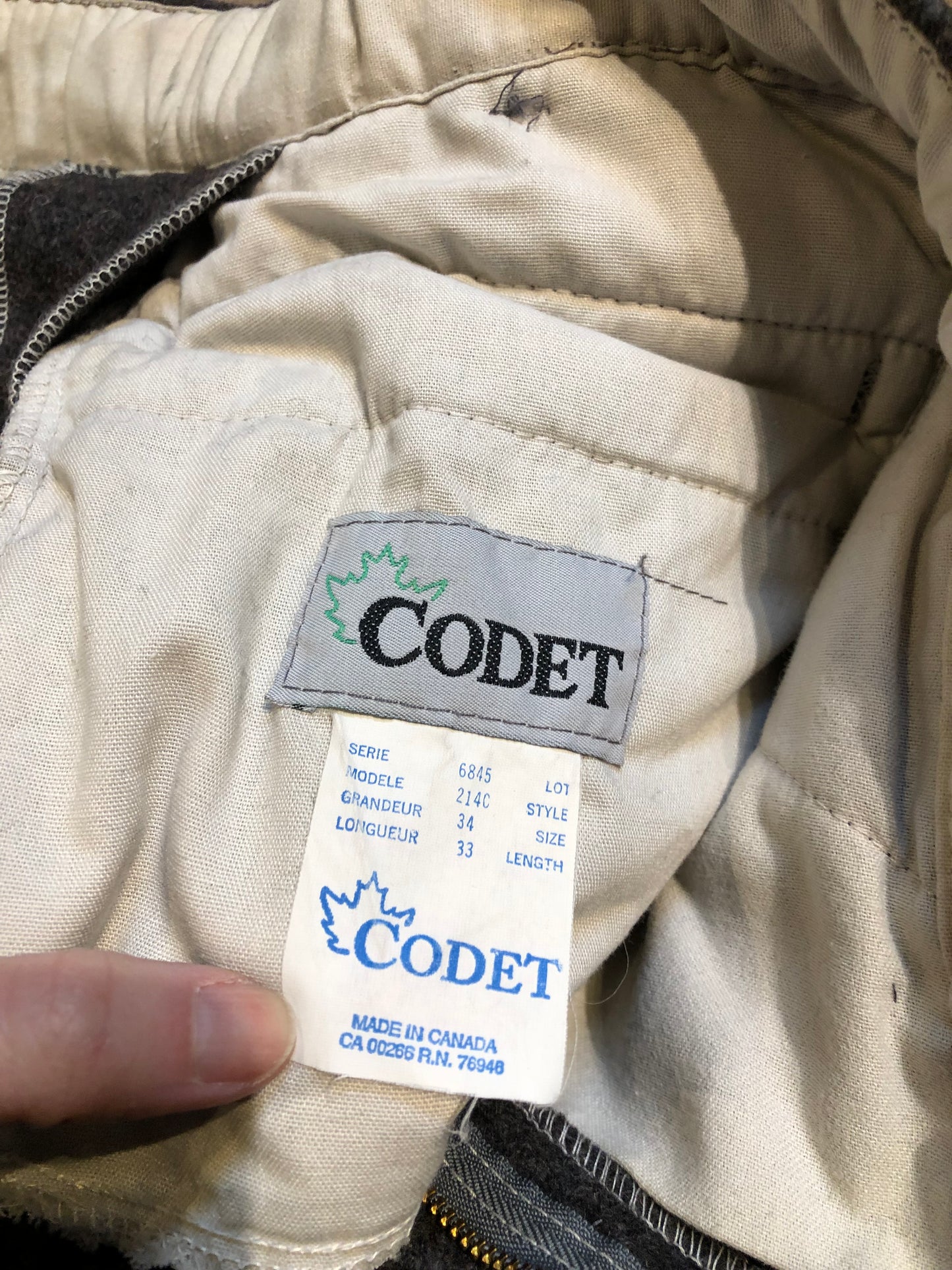 Kingspier Vintage - Vintage 1960’s Codet heavy weight wool pants in grey colour with zip fly and front and back pockets.
Made in Canada,