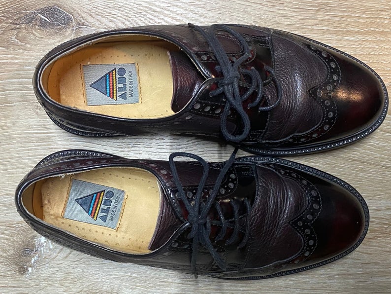 Kingspier Vintage - Dark Red Quarter Brogue Wingtip Derbies by Aldo - Sizes: 8M 10W 41EURO, Made in Italy, Vero Cuoio Leather Soles, Rubber Heels