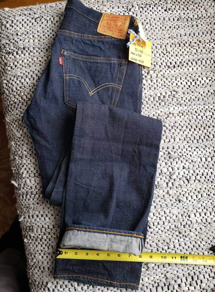 Kingspier Vintage - Levi's 501xx - 32"x38" red tab